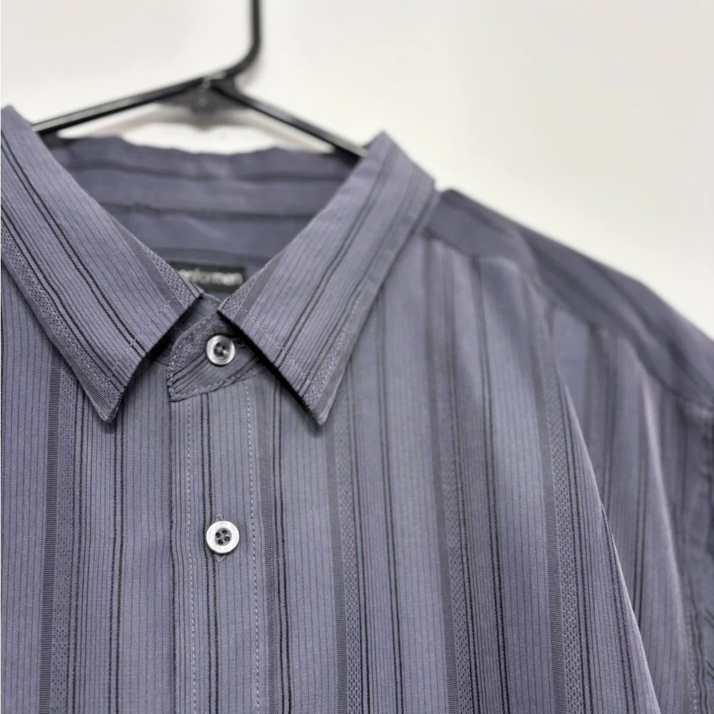 Men’s XL Grey Striped Short Sleeve Button Up Casual Shirt - Picture 4 of 8